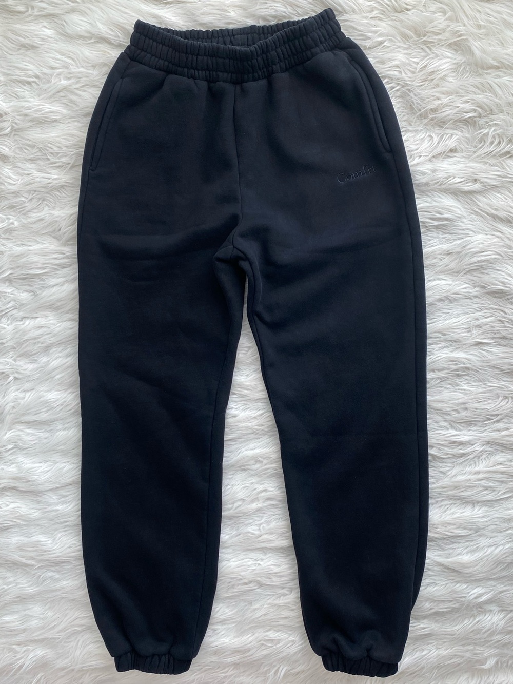 Comfrt | Black Signature Hoodie & Sweatpant Set - Picture 10 of 15